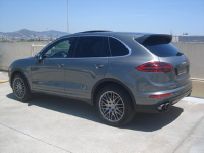 Porsche Cayenne S E-hybrid 306 kW (416 CV) Porsche Cayenne S E-hybrid 306 kW (416 CV)