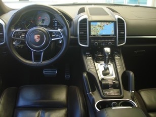 Porsche Cayenne S E-hybrid 306 kW (416 CV)