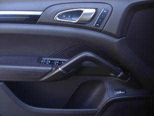 Porsche Cayenne S E-hybrid 306 kW (416 CV)
