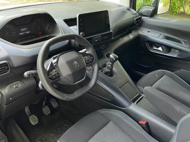 PeugeotRifter BlueHDi 100 Allure Pack Standard 73 kW (100 CV) Vehículo usado en Barcelona - 2