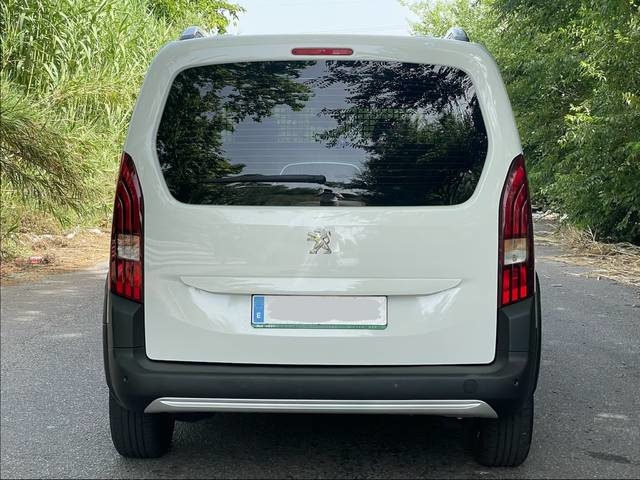 PeugeotRifter BlueHDi 100 Allure Pack Standard 73 kW (100 CV) Vehículo usado en Barcelona - 6
