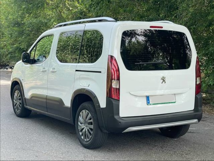 PeugeotRifter BlueHDi 100 Allure Pack Standard 73 kW (100 CV) Vehículo usado en Barcelona - 7 PeugeotRifter BlueHDi 100 Allure Pack Standard 73 kW (100 CV) Vehículo usado en Barcelona - 7