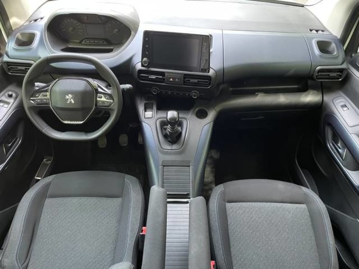 PeugeotRifter BlueHDi 100 Allure Pack Standard 73 kW (100 CV) Vehículo usado en Barcelona - 12 PeugeotRifter BlueHDi 100 Allure Pack Standard 73 kW (100 CV) Vehículo usado en Barcelona - 12