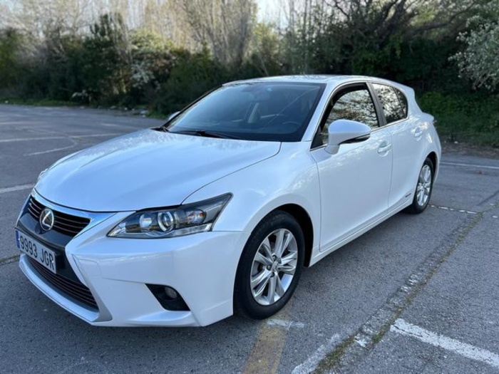LexusCT 200h Sport Edition 100 kW (136 CV) Vehículo usado en Barcelona - 7 LexusCT 200h Sport Edition 100 kW (136 CV) Vehículo usado en Barcelona - 7
