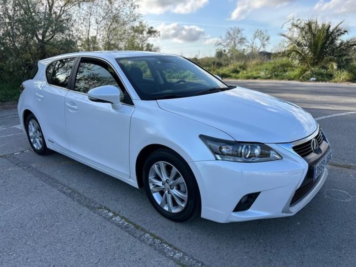 LexusCT 200h Sport Edition 100 kW (136 CV) Vehículo usado en Barcelona - 8 LexusCT 200h Sport Edition 100 kW (136 CV) Vehículo usado en Barcelona - 8