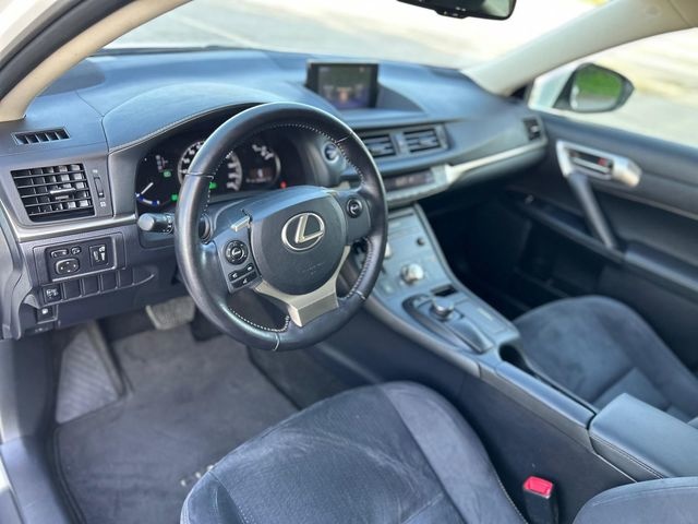 LexusCT 200h Sport Edition 100 kW (136 CV) Vehículo usado en Barcelona - 13