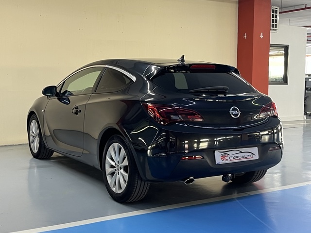 OpelAstra 1.4 Turbo GTC S&S Sportive 103 kW (140 CV) Vehículo usado en Barcelona - 6