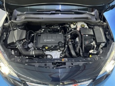 Opel Astra 1.4 Turbo GTC S&S Sportive 103 kW (140 CV) Opel Astra 1.4 Turbo GTC S&S Sportive 103 kW (140 CV)