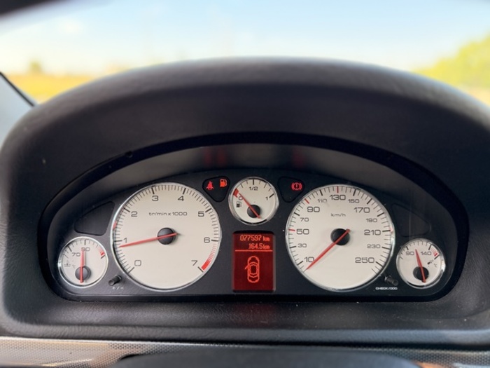 Peugeot407 2.2 ST Sport 120kW (163CV) Vehículo usado en Barcelona - 21 Peugeot407 2.2 ST Sport 120kW (163CV) Vehículo usado en Barcelona - 21