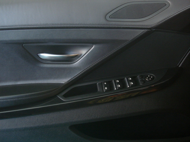 BMWSerie 6 650i xDrive Cabrio 300 kW (407 CV) Vehículo usado en Barcelona - 29