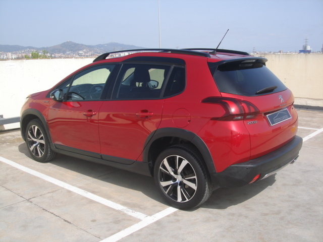 Peugeot2008 BlueHDi 120 GT Line EAT6 88 KW (120 CV) Vehículo usado en Barcelona - 4