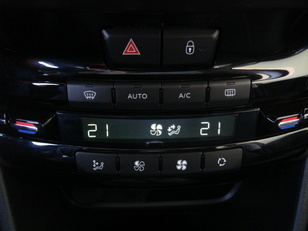 Peugeot 2008 BlueHDi 120 GT Line EAT6 88 KW (120 CV)