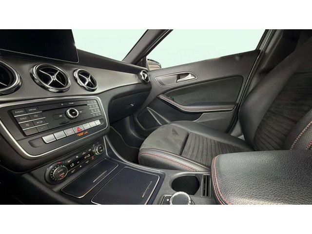 Mercedes-BenzGLA 180 90 kW (122 CV) Vehículo usado en Barcelona - 17