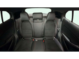 Mercedes-Benz GLA 180 90 kW (122 CV)