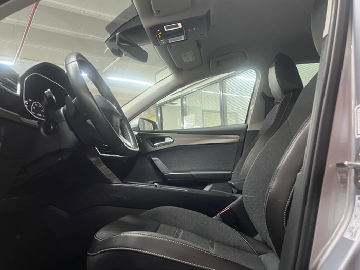 SEATLeón ST 1.5 eTSI S&S Xcellence DSG 110 kW (150 CV) Vehículo usado en Barcelona - 8 SEATLeón ST 1.5 eTSI S&S Xcellence DSG 110 kW (150 CV) Vehículo usado en Barcelona - 8