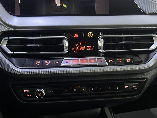 BMWSerie 1 118i 100 kW (136 CV) Vehículo usado en Barcelona - 25