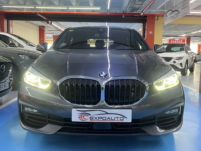 BMWSerie 1 118i 100 kW (136 CV) Vehículo usado en Barcelona - 32