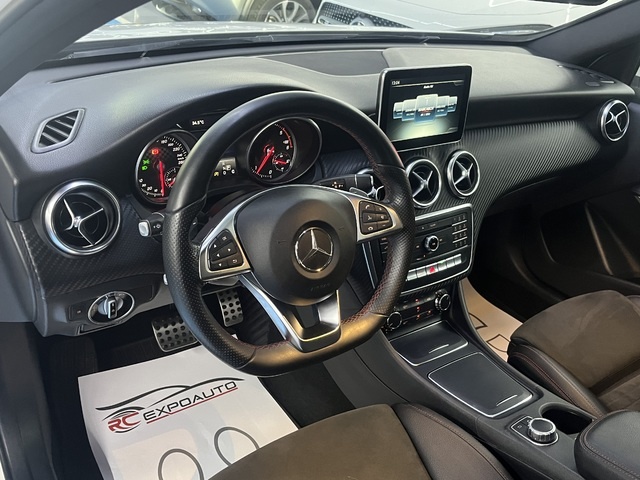 Mercedes-BenzClase A 180 d AMG Line 80 kW (109 CV) Vehículo usado en Barcelona - 7