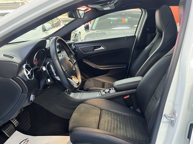 Mercedes-BenzClase A 180 d AMG Line 80 kW (109 CV) Vehículo usado en Barcelona - 8