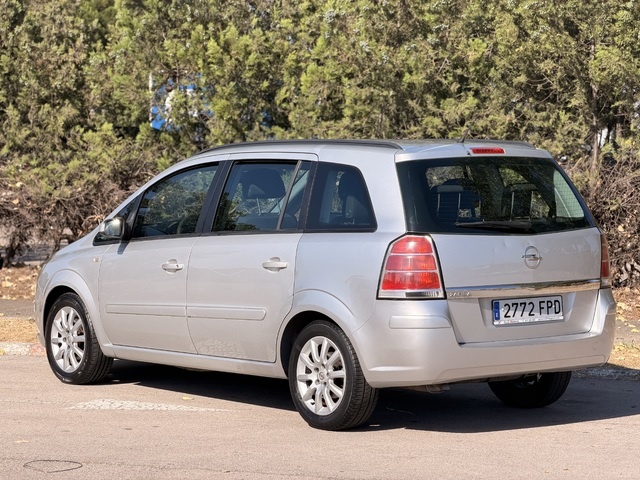 OpelZafira 1.6 16v Essentia 77 kW (105 CV) Vehículo usado en Barcelona - 4