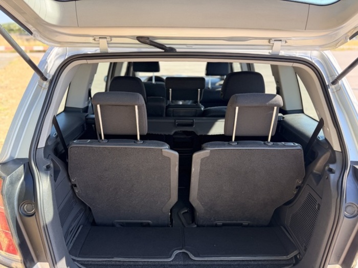 OpelZafira 1.6 16v Essentia 77 kW (105 CV) Vehículo usado en Barcelona - 20 OpelZafira 1.6 16v Essentia 77 kW (105 CV) Vehículo usado en Barcelona - 20