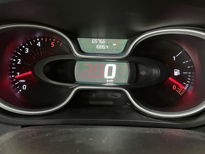 RenaultTrafic Furgon 27 L1H1 Energy Blue dCi 107 kW (145 CV) Vehículo usado en Barcelona - 20 RenaultTrafic Furgon 27 L1H1 Energy Blue dCi 107 kW (145 CV) Vehículo usado en Barcelona - 20