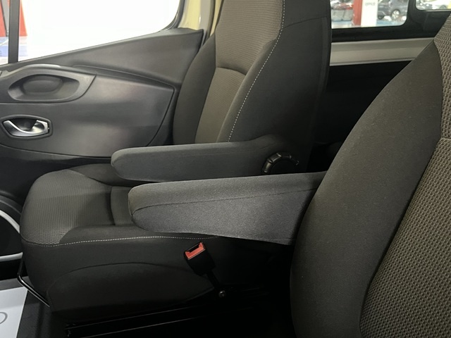 RenaultTrafic Furgon 27 L1H1 Energy Blue dCi 107 kW (145 CV) Vehículo usado en Barcelona - 24