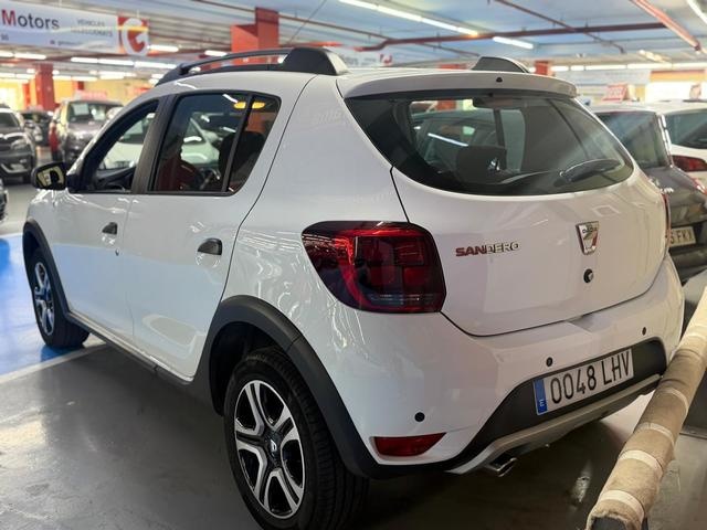DaciaSandero Serie Limitada Aniversario TCE 74 kW (100 CV) Vehículo usado en Barcelona - 5 DaciaSandero Serie Limitada Aniversario TCE 74 kW (100 CV) Vehículo usado en Barcelona - 5
