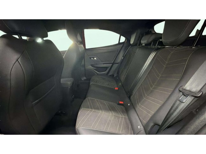 OpelMokka 1.2 T GS Auto 96 kW (130 CV) Vehículo usado en Barcelona - 10 OpelMokka 1.2 T GS Auto 96 kW (130 CV) Vehículo usado en Barcelona - 10