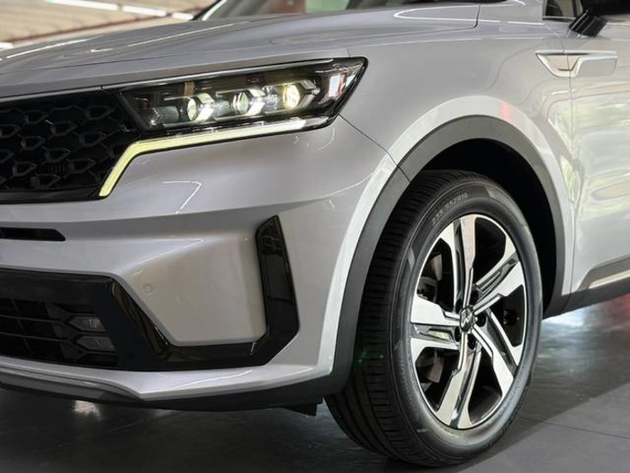 KiaSorento 1.6 T-GDi PHEV Emotion 4x4 195 kW (265 CV) Vehículo usado en Barcelona - 7 KiaSorento 1.6 T-GDi PHEV Emotion 4x4 195 kW (265 CV) Vehículo usado en Barcelona - 7