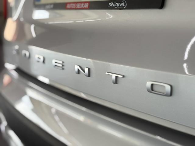 KiaSorento 1.6 T-GDi PHEV Emotion 4x4 195 kW (265 CV) Vehículo usado en Barcelona - 19