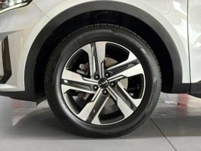 Kia Sorento 1.6 T-GDi PHEV Emotion 4x4 195 kW (265 CV) Kia Sorento 1.6 T-GDi PHEV Emotion 4x4 195 kW (265 CV)