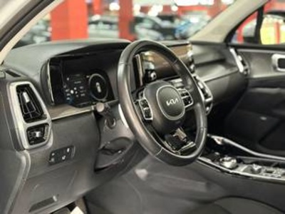 Kia Sorento 1.6 T-GDi PHEV Emotion 4x4 195 kW (265 CV) Kia Sorento 1.6 T-GDi PHEV Emotion 4x4 195 kW (265 CV)
