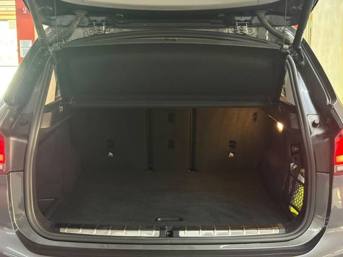 BMWX1 sDrive18i 100 kW (136 CV) Vehículo usado en Barcelona - 12 BMWX1 sDrive18i 100 kW (136 CV) Vehículo usado en Barcelona - 12
