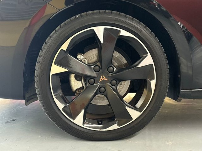 CUPRALeon Sportstourer 1.5 eTSI DSG 110 kW (150 CV) Vehículo usado en Barcelona - 9 CUPRALeon Sportstourer 1.5 eTSI DSG 110 kW (150 CV) Vehículo usado en Barcelona - 9