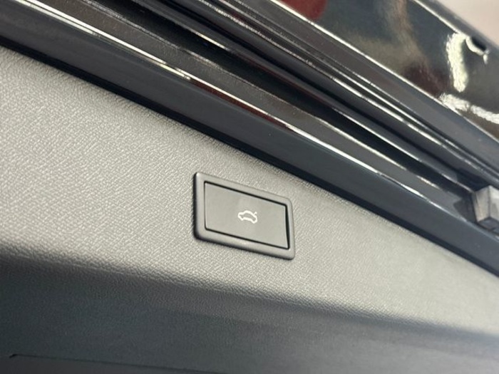 CUPRALeon Sportstourer 1.5 eTSI DSG 110 kW (150 CV) Vehículo usado en Barcelona - 27 CUPRALeon Sportstourer 1.5 eTSI DSG 110 kW (150 CV) Vehículo usado en Barcelona - 27