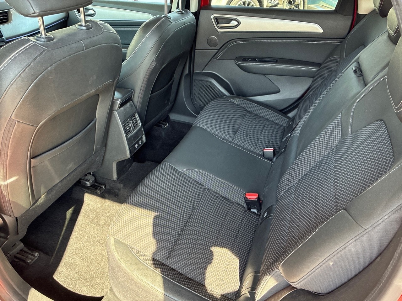Renault Arkana Zen TCe 103 kW (140 CV) EDC Microhíbrido - foto 9 de Renault Arkana
