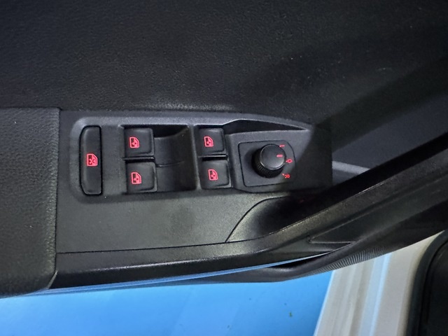 SEATIbiza 1.6 TDI Reference 70 kW (95 CV) Vehículo usado en Barcelona - 14