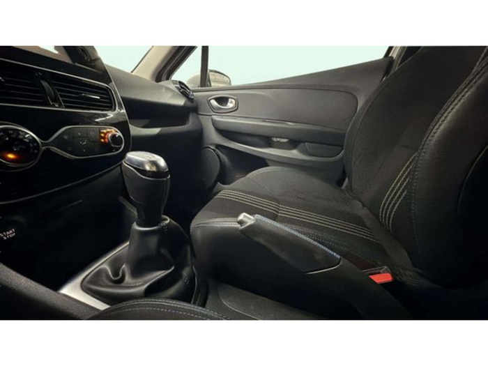 RenaultClio Zen TCe 66 kW (90 CV) Vehículo usado en Barcelona - 16 RenaultClio Zen TCe 66 kW (90 CV) Vehículo usado en Barcelona - 16