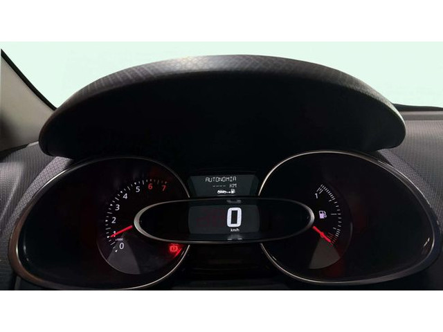 RenaultClio Zen TCe 66 kW (90 CV) Vehículo usado en Barcelona - 18
