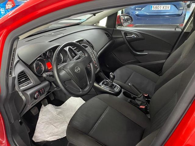 OpelAstra 1.4 Essentia 74 kW (100 CV) Vehículo usado en Barcelona - 7