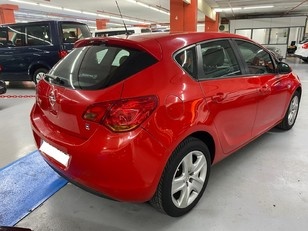 Opel Astra 1.4 Essentia 74 kW (100 CV) Opel Astra 1.4 Essentia 74 kW (100 CV)