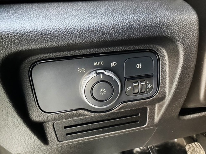 Mercedes-BenzCitan Combi 110 CDI Tourer Base Largo 70 kW (95 CV) Vehículo usado en Barcelona - 14 Mercedes-BenzCitan Combi 110 CDI Tourer Base Largo 70 kW (95 CV) Vehículo usado en Barcelona - 14