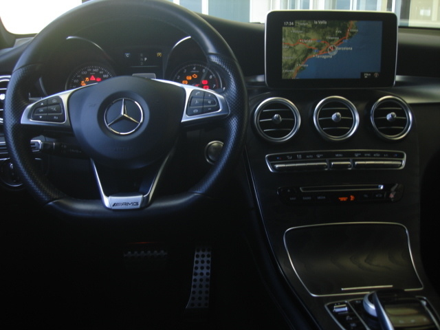 Mercedes-BenzGLC 250 4MATIC 155 kW (211 CV) Vehículo usado en Barcelona - 16