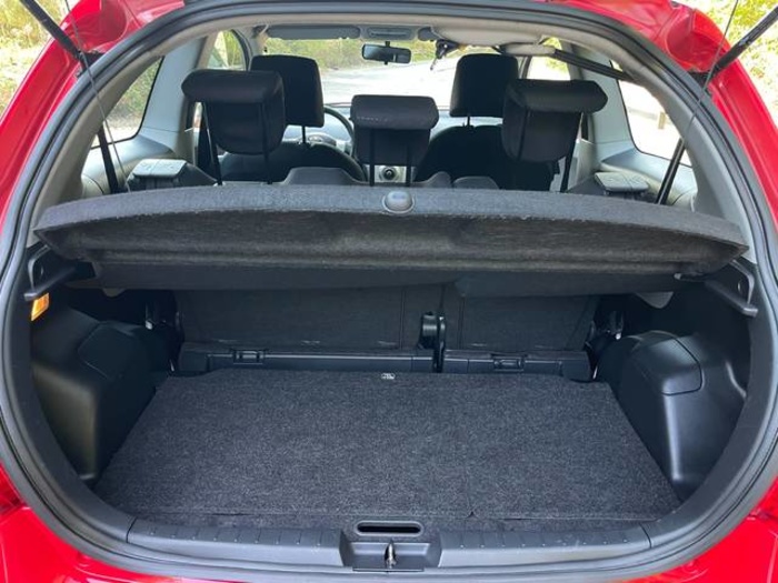 ToyotaYaris 1.3 VVT-i Luna 64 kW (87 CV) Vehículo usado en Barcelona - 10 ToyotaYaris 1.3 VVT-i Luna 64 kW (87 CV) Vehículo usado en Barcelona - 10