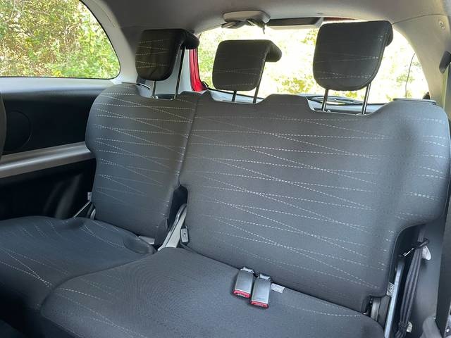 ToyotaYaris 1.3 VVT-i Luna 64 kW (87 CV) Vehículo usado en Barcelona - 12