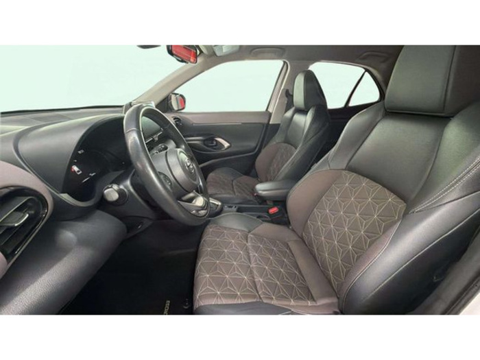ToyotaYaris Cross 120H Active Plus 85 kW (116 CV) Vehículo usado en Barcelona - 9 ToyotaYaris Cross 120H Active Plus 85 kW (116 CV) Vehículo usado en Barcelona - 9