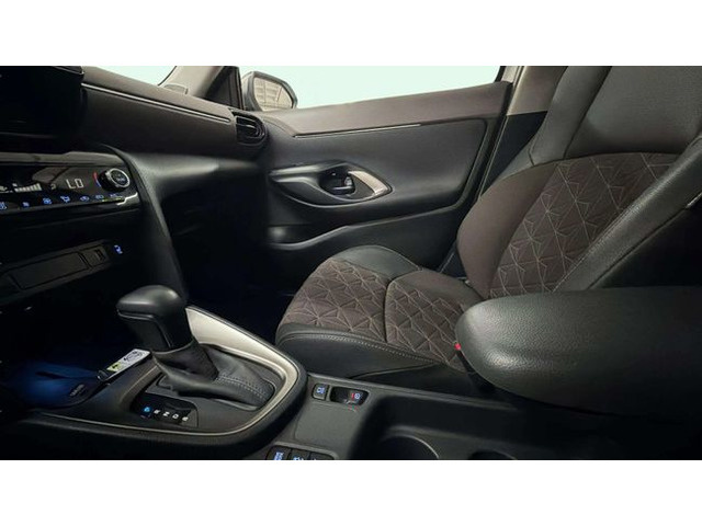 ToyotaYaris Cross 120H Active Plus 85 kW (116 CV) Vehículo usado en Barcelona - 13
