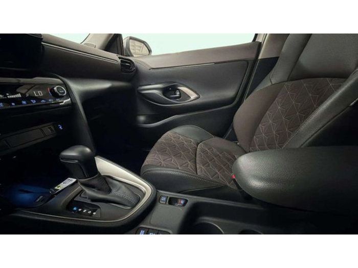 ToyotaYaris Cross 120H Active Plus 85 kW (116 CV) Vehículo usado en Barcelona - 13 ToyotaYaris Cross 120H Active Plus 85 kW (116 CV) Vehículo usado en Barcelona - 13