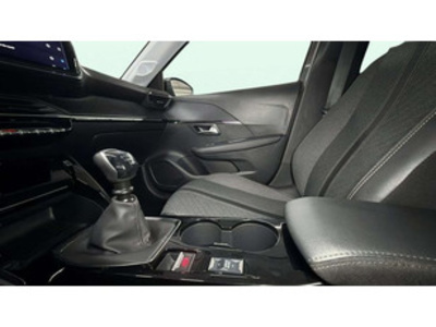 Peugeot 208 PureTech 100 Allure 75 kW (100 CV) Peugeot 208 PureTech 100 Allure 75 kW (100 CV)